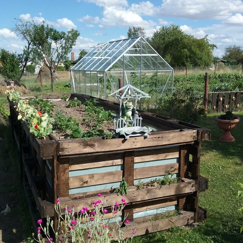 Hochbeete - Tipps aus der Zeitschrift "Mein sch&ouml;ner Garten"